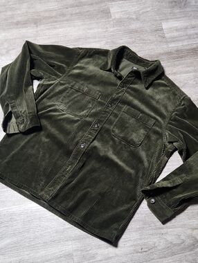 Uniqlo Olive Green Corduroy Overshirt